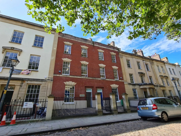 Bristol’s finest business address within close walking distance of Bristol Harbourside, Finzels Reach, Bristol’s ‘Old Quarter’ and Temple Meads railway station