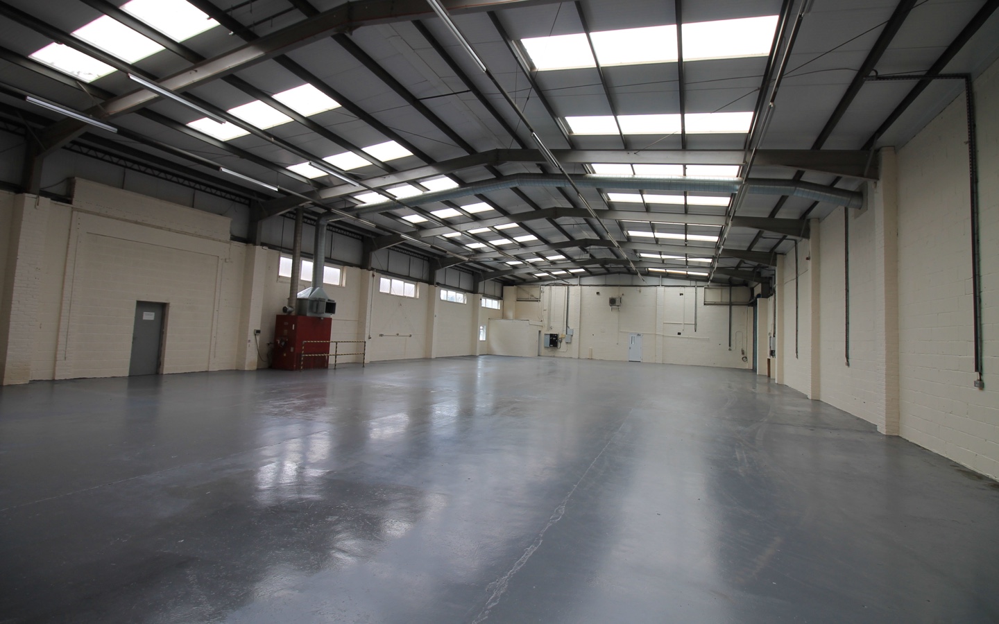 Unit 3 Roundwood Industrial Estate, Warehouse to rent, Osset, Dewsbury, Wakefield