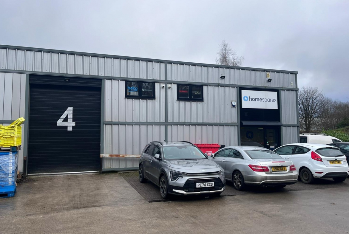 Unit 4 Riverside Industrial Estate, Waters Meeting Road, Bolton, warehouse to rent