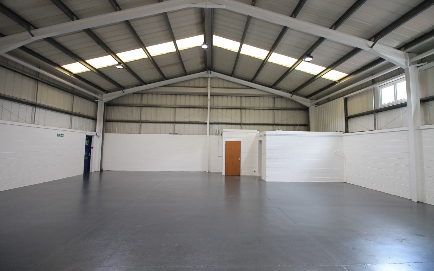 Unit 4 Riverside Industrial Estate, Waters Meeting Road, Bolton, warehouse to rent