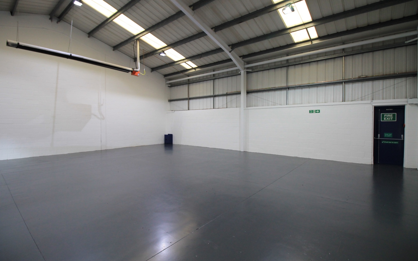 Unit 4 Riverside Industrial Estate, Waters Meeting Road, Bolton, warehouse to rent